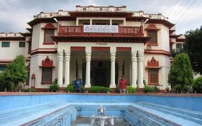 Bharat Kala Bhavan Museum in Varanasi 